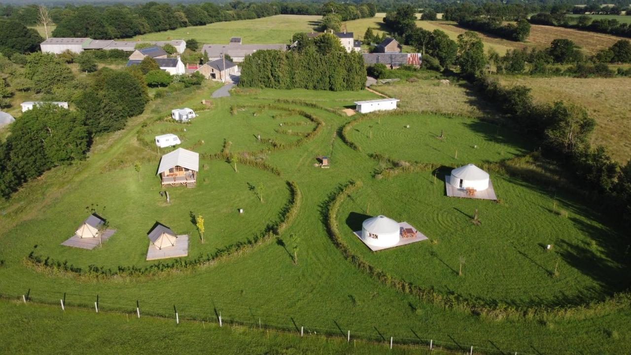 Camping A La Ferme - Hebergements Insolites Cerisy-la-Foret Eksteriør bilde