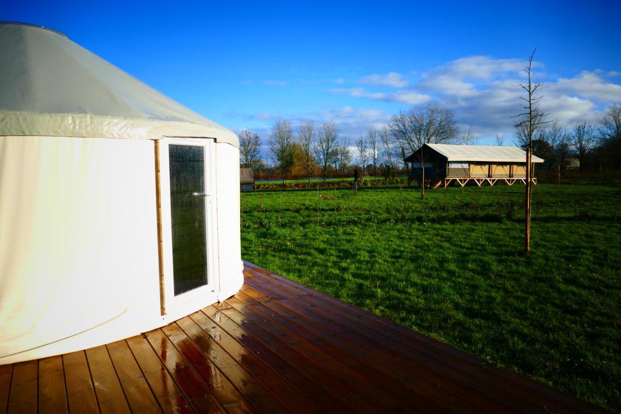 Camping A La Ferme - Hebergements Insolites Cerisy-la-Foret Eksteriør bilde